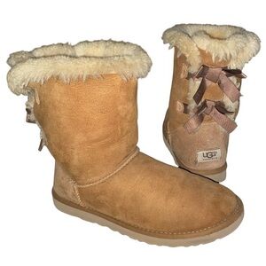 Ugg Women's Boots Size 8 US Bailey Bow Chestnut Shoes Uggs